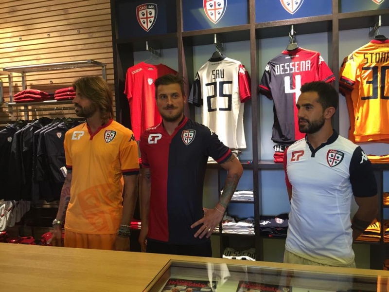 Cagliari 2024 point abbigliamento